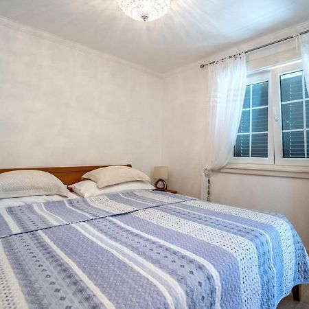 Apartments Inn Baska Voda Luaran gambar