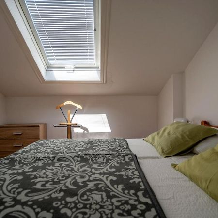 Apartments Inn Baska Voda Luaran gambar
