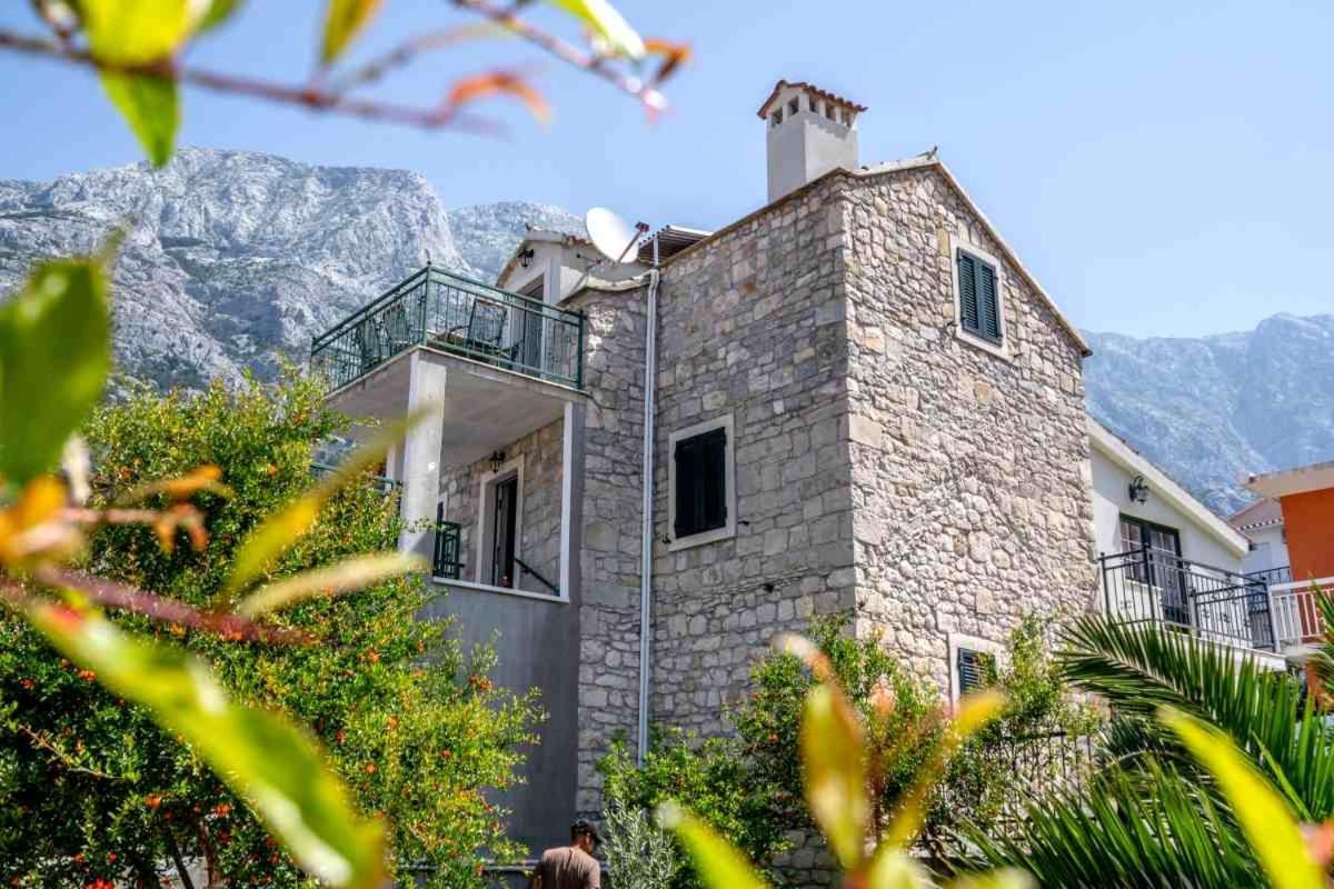Apartments Inn Baska Voda Luaran gambar