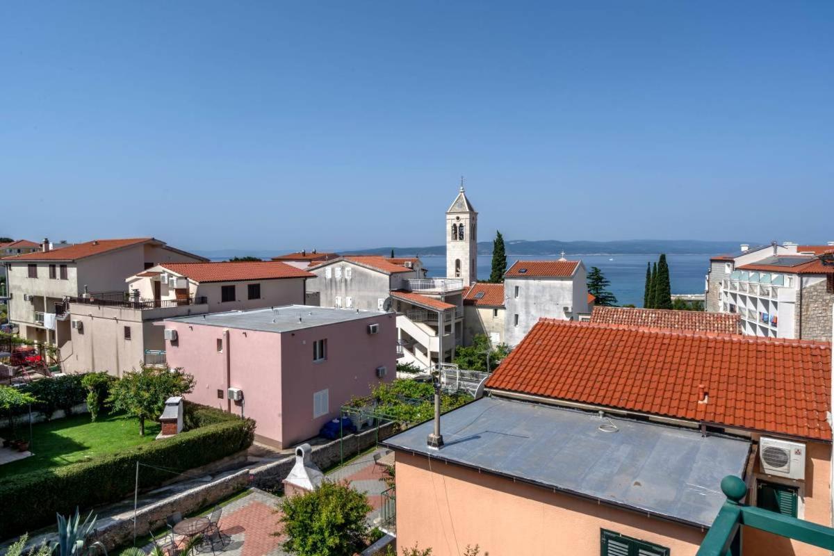 Apartments Inn Baska Voda Luaran gambar
