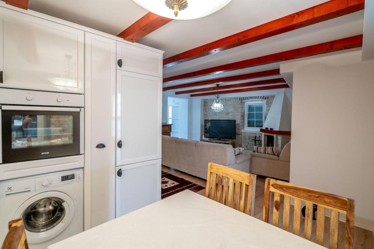 Apartments Inn Baska Voda Luaran gambar