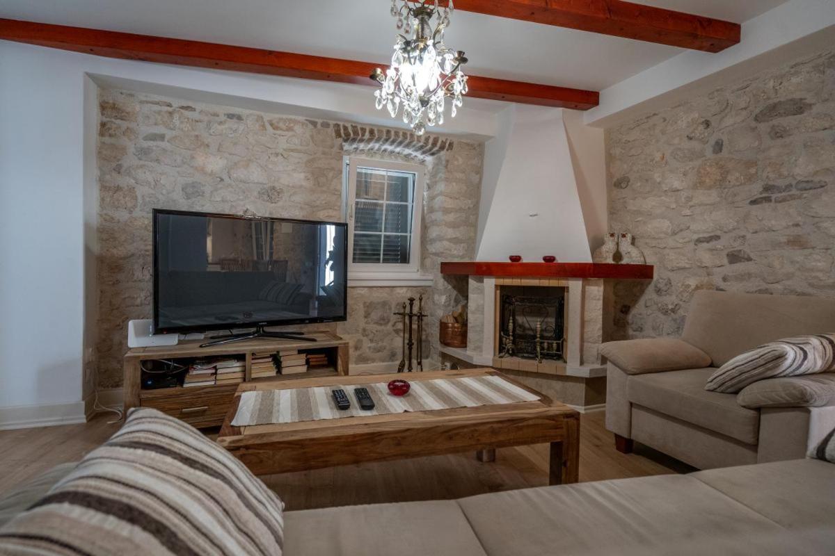 Apartments Inn Baska Voda Luaran gambar
