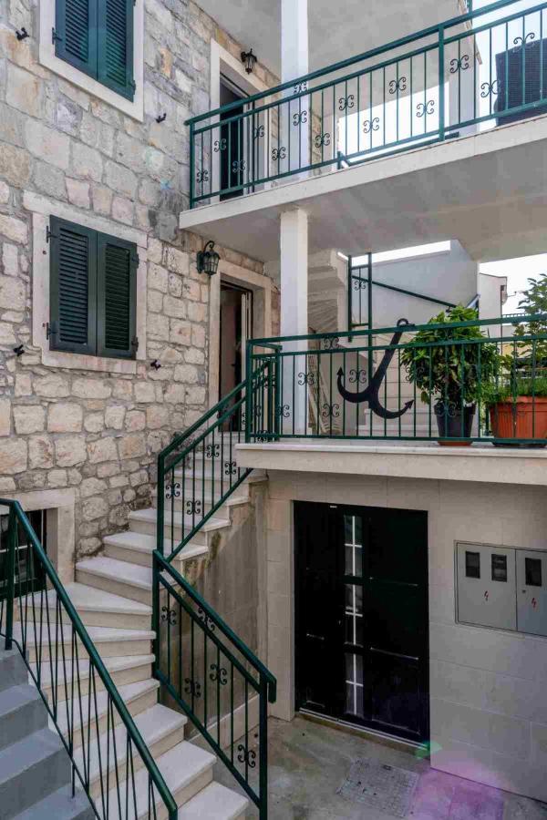 Apartments Inn Baska Voda Luaran gambar