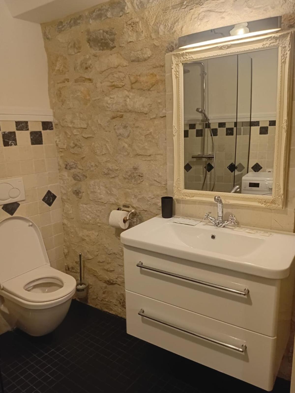 Apartments Inn Baska Voda Luaran gambar